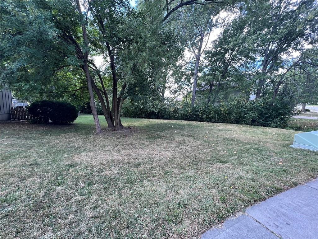 3547 Southwest Harbor Circle Lee's Summit, MO 64082 - Photo 17 of 20