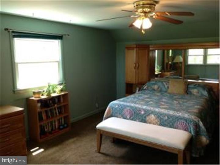 1259 Cloverly Road Warminster, PA 18974 - Photo 6 of 18 Bedroom - Main