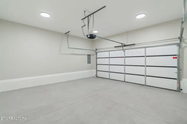 $315,000 | 2660 Sharps Chapel Road, Sharps Chapel, TN 37866