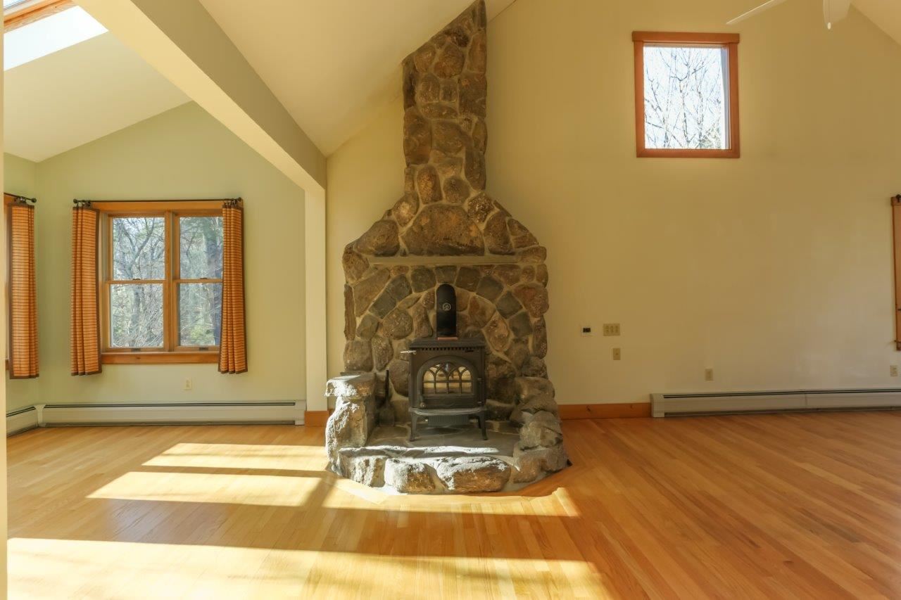 10 Sullivan Falls Road Durham, NH 03824 - Photo 8 of 40