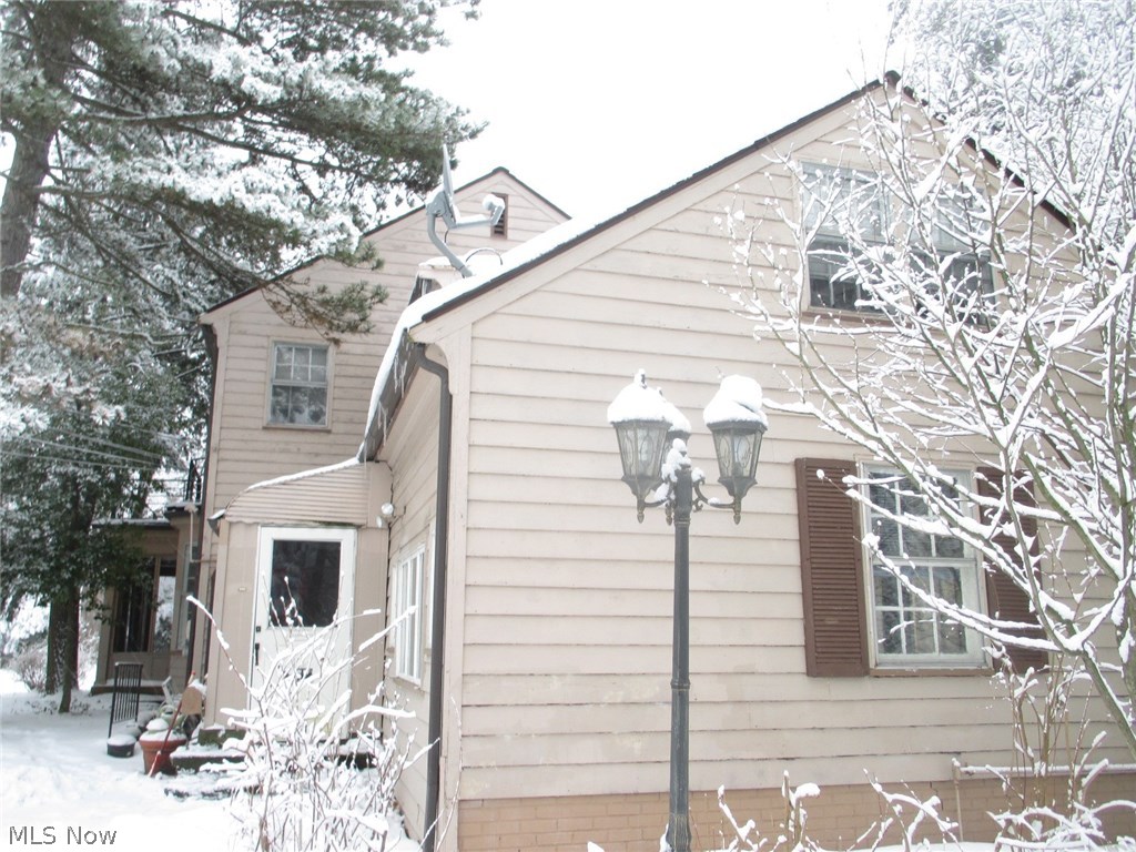 16401 South Woodland Road Cleveland, OH 44120 - Photo 6 of 9