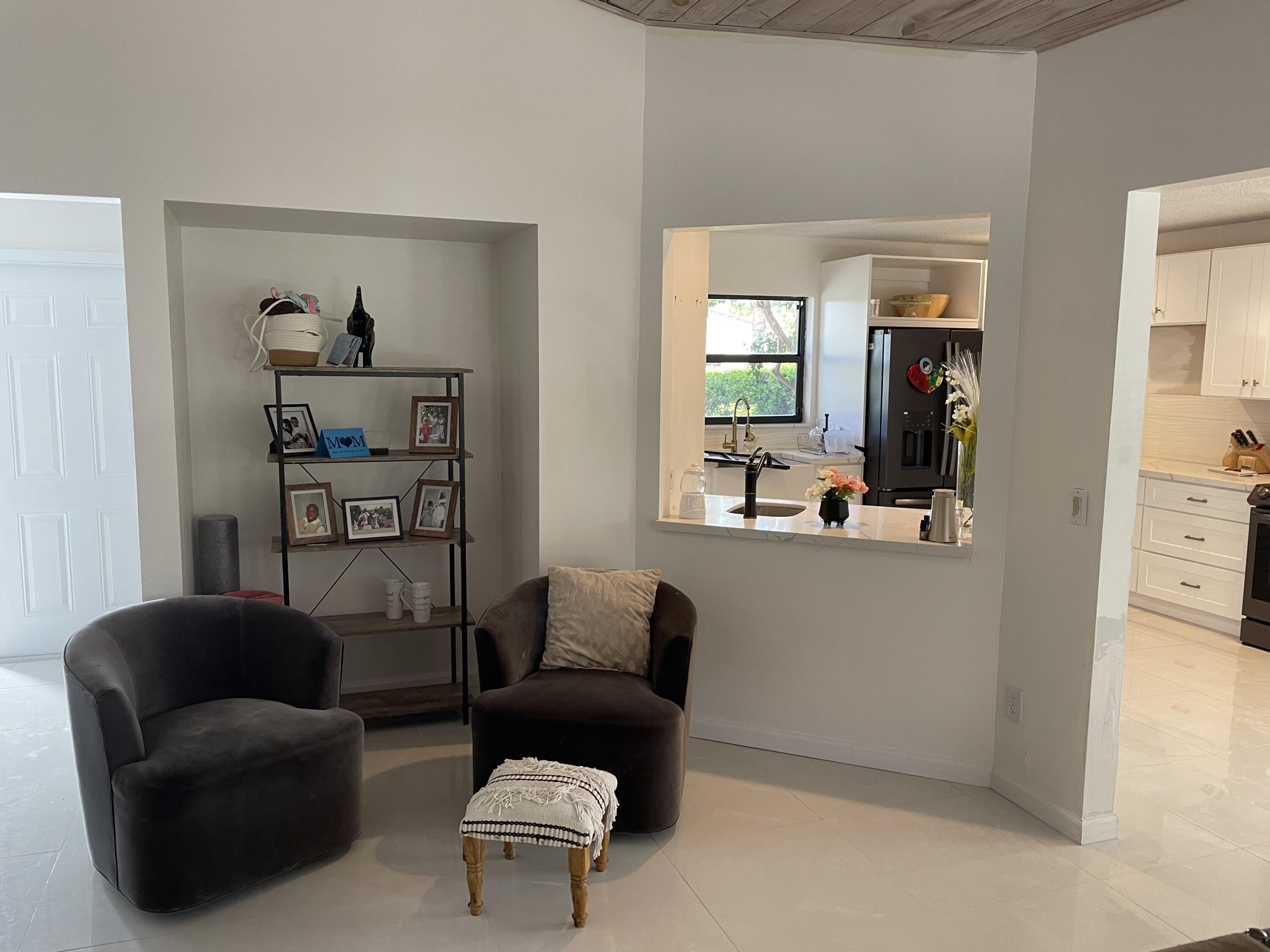 240 Northwest 70th Street Boca Raton, FL 33487 - Photo 11 of 46 B854207C-0308-4624-BBC4-BA1F526CB59B