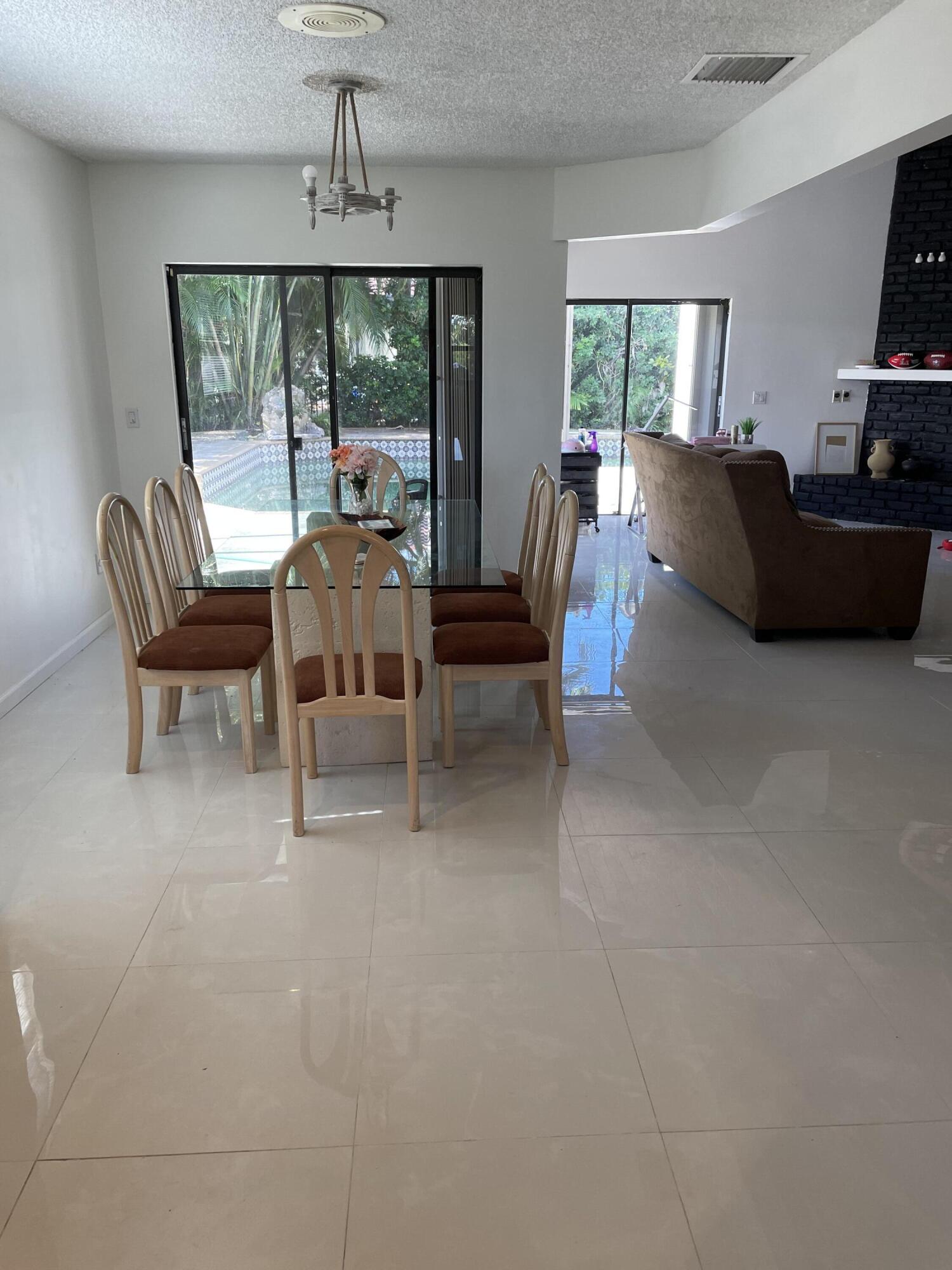 240 Northwest 70th Street Boca Raton, FL 33487 - Photo 15 of 46 66D99B81-31D5-4C30-8483-D4F01EF16387