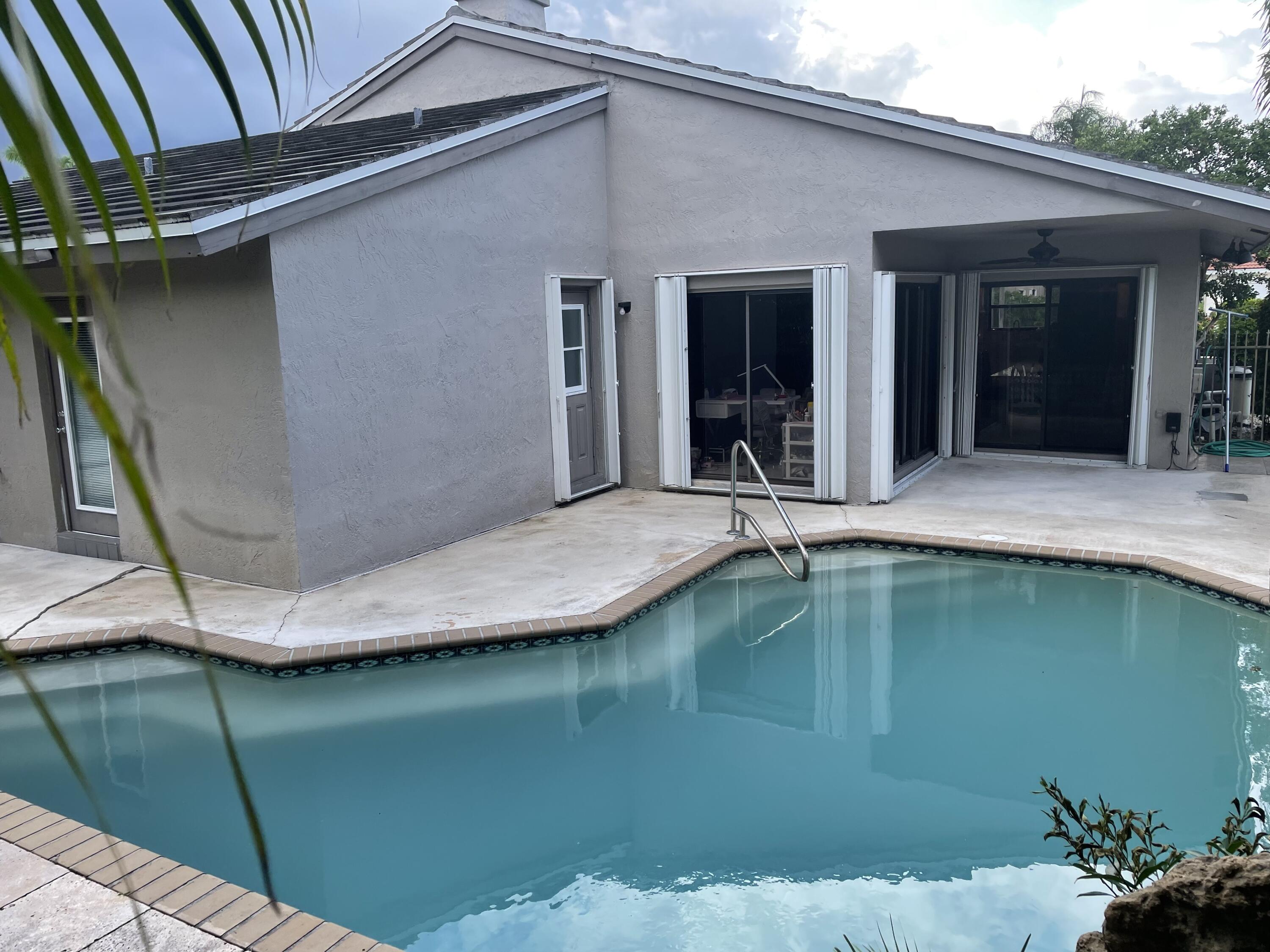 240 Northwest 70th Street Boca Raton, FL 33487 - Photo 38 of 46 4292A319-339F-4817-90ED-52D71D79EAF4