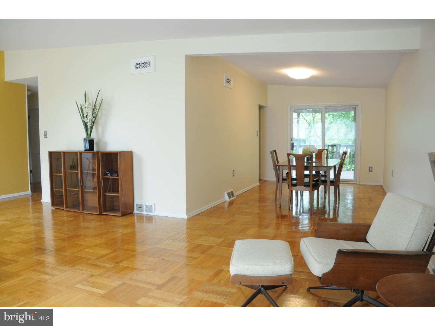 1406 Carson Road Wilmington, DE 19803 - Photo 3 of 25 Gallery Image 3
