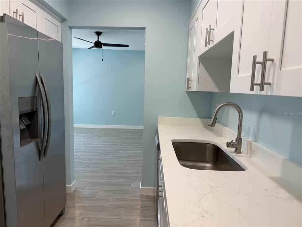 171 Medallion Boulevard, Unit B Madeira Beach, FL 33708 - Photo 18 of 26