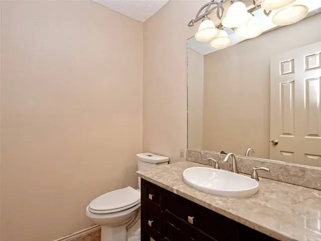 $2,800 | 12904 Wells Fargo Trail, Austin, TX 78737