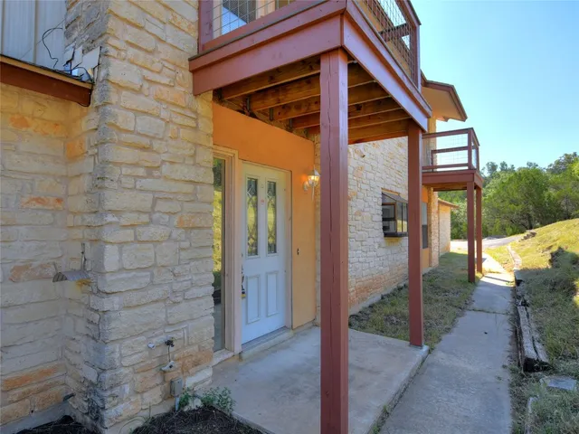 $2,800 | 12904 Wells Fargo Trail, Austin, TX 78737