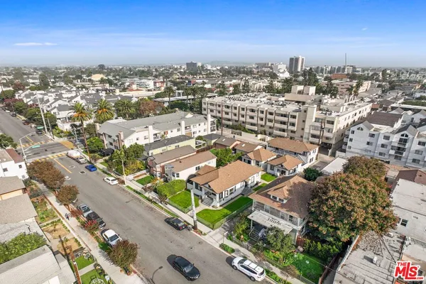 $1,995,000 | 528 Daisy Avenue, Long Beach, CA 90802