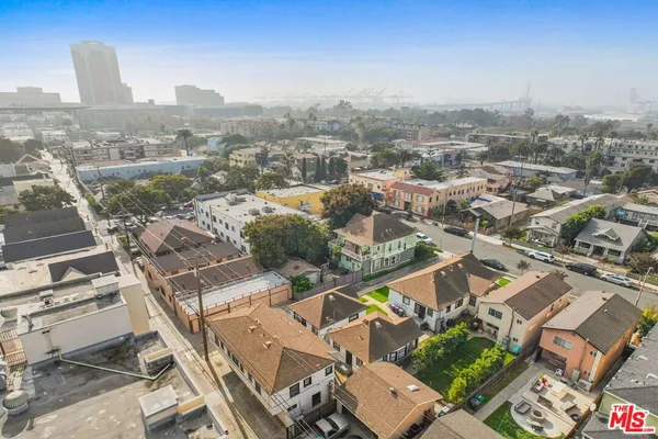 $1,995,000 | 528 Daisy Avenue, Long Beach, CA 90802
