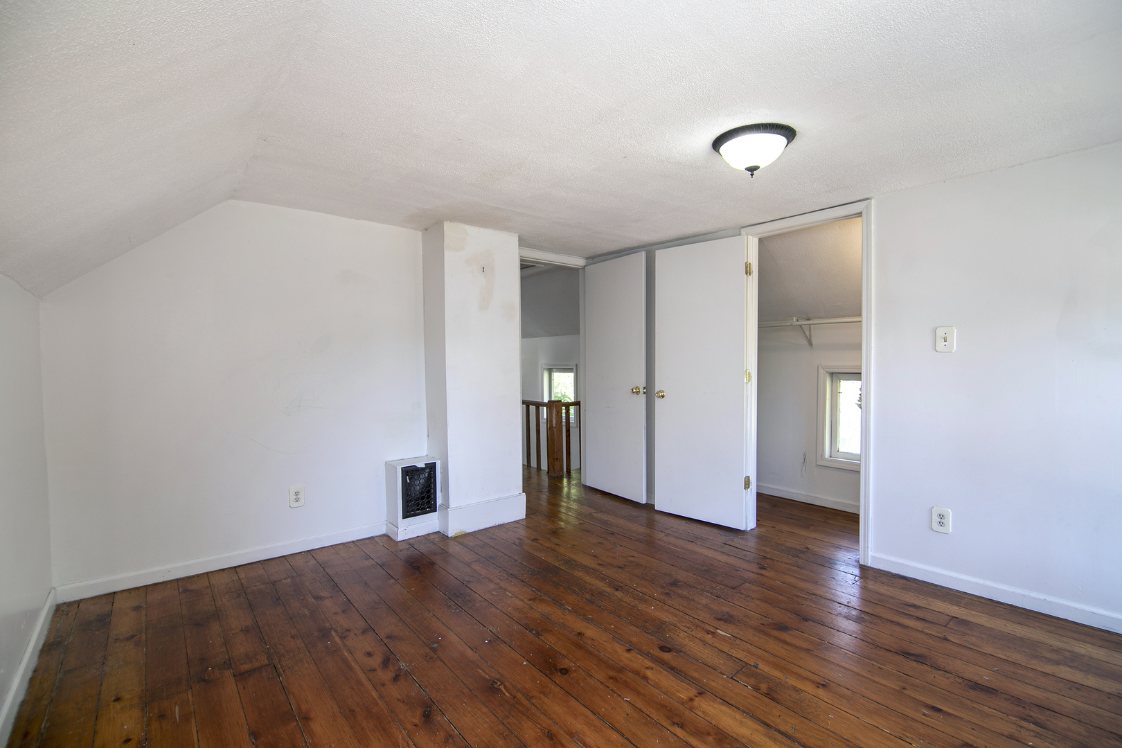 1179 South 4th Avenue Kankakee, IL 60901 - Photo 15 of 18 a view of empty room with wooden floor
