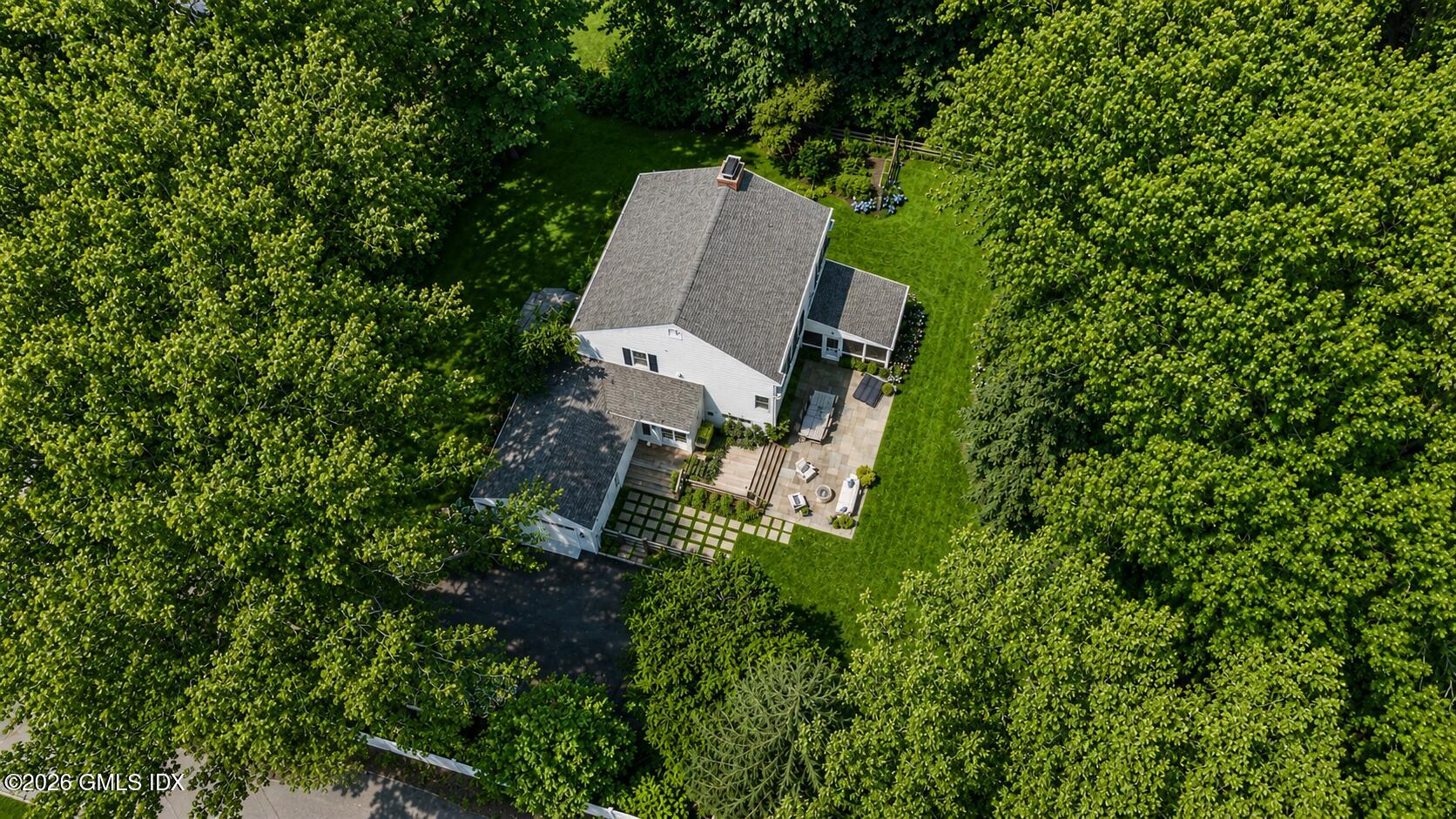 35 Welwyn Road Riverside, CT 06878 - Photo 24 of 31 Aerial Shot
