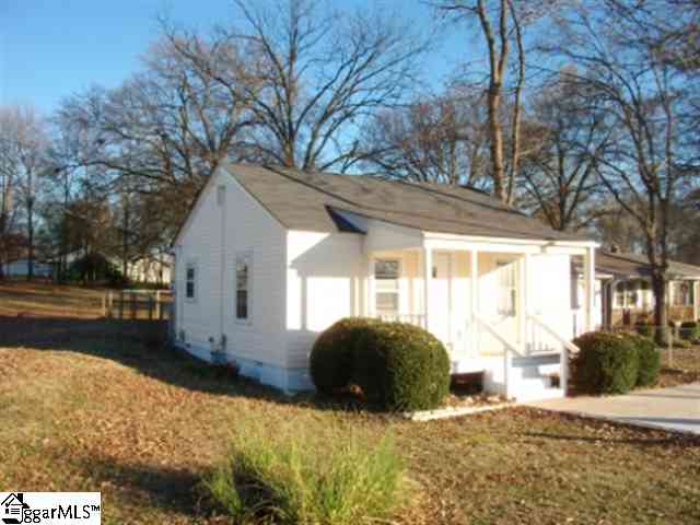 101 Harvey Road Greer, SC 29651 - Photo 2 of 18 Gallery Image 2