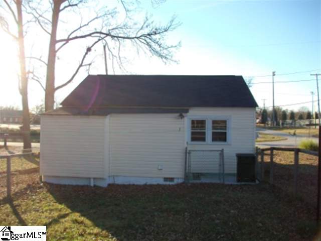101 Harvey Road Greer, SC 29651 - Photo 4 of 18 Gallery Image 4