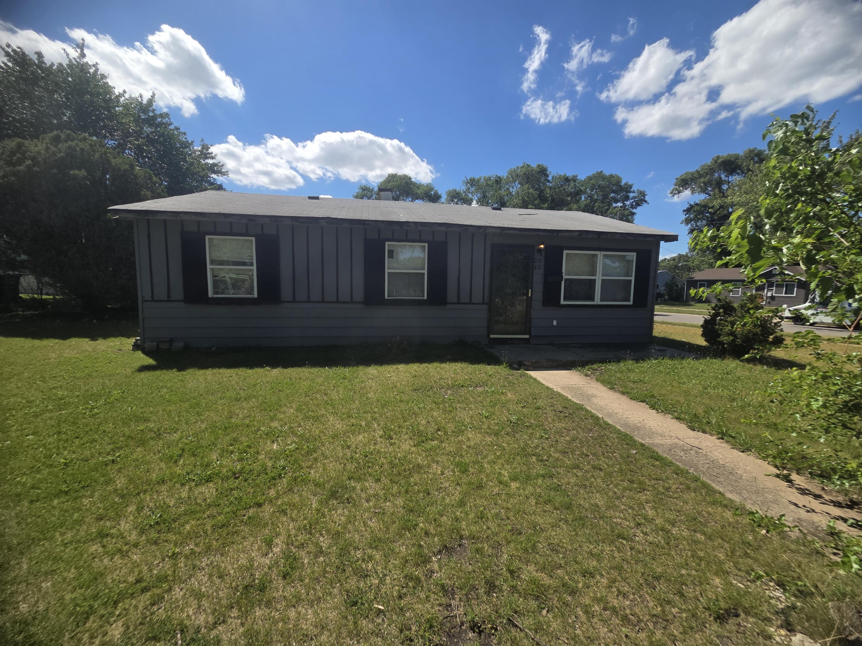 2040 Lane Street Gary, IN 46404 - Photo 2 of 9 3000x2250