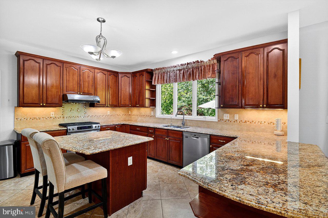 23 Zaitz Farm Road West Windsor, NJ 08550 - Photo 15 of 63 Gallery Image 15