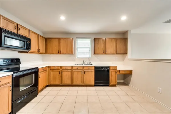 $2,295 | 716 Rainsville Drive, Wylie, TX 75098