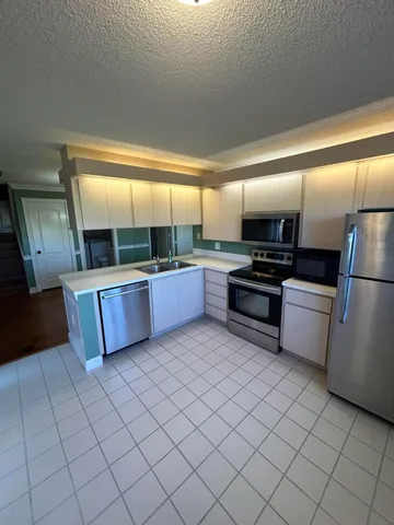 $1,995 | 2813 Southwest Lakemont Place, Palm City, FL 34990