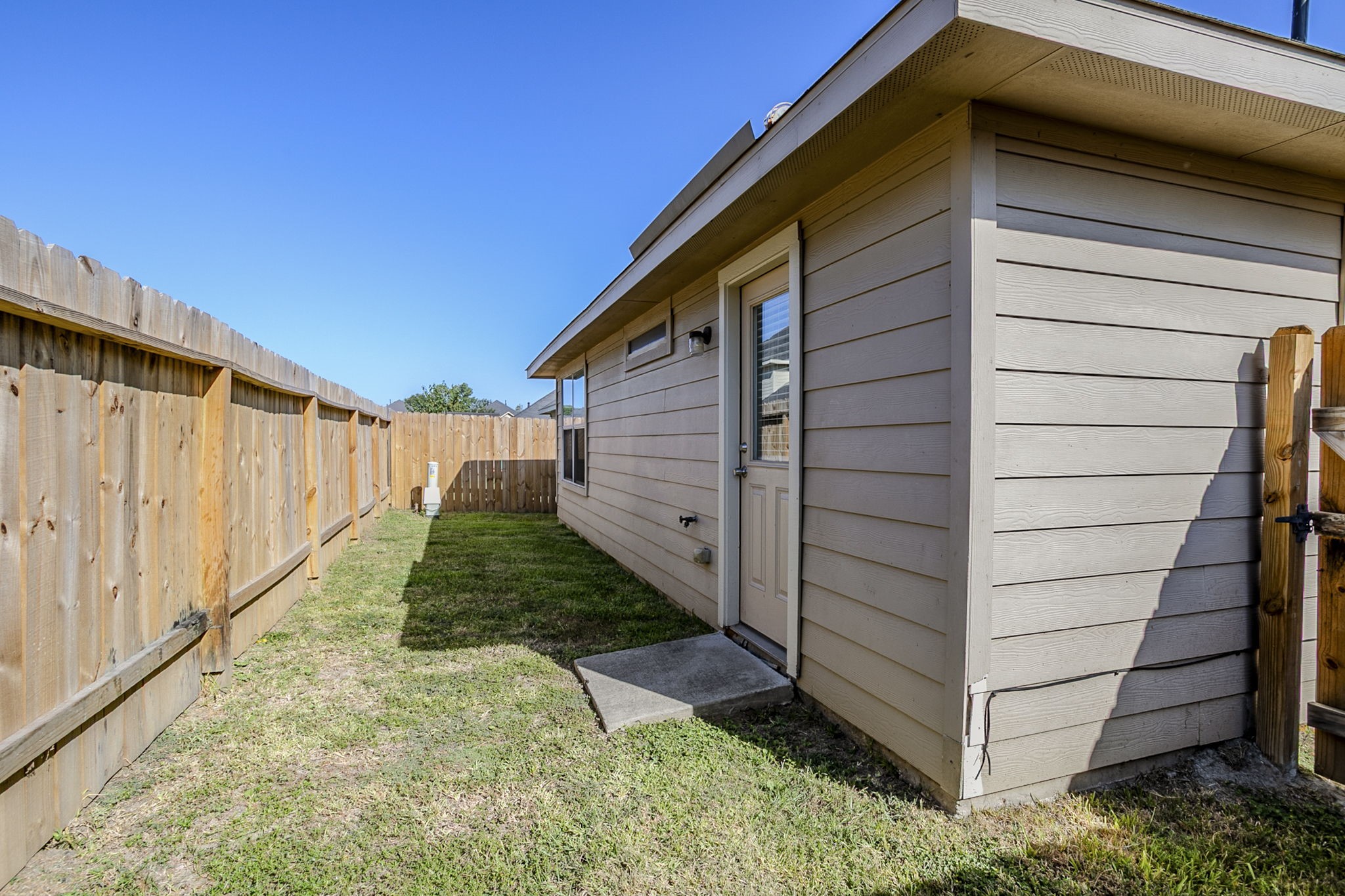 21431 Ryans Path Lane Houston, TX 77073 - Photo 35 of 38 a backyard of a house