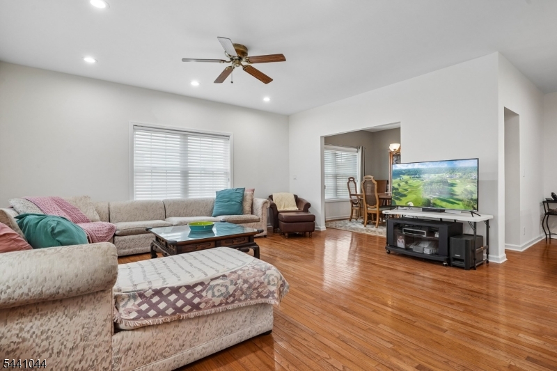 18 Brooklake Road Florham Park, NJ 07932 - Photo 14 of 34