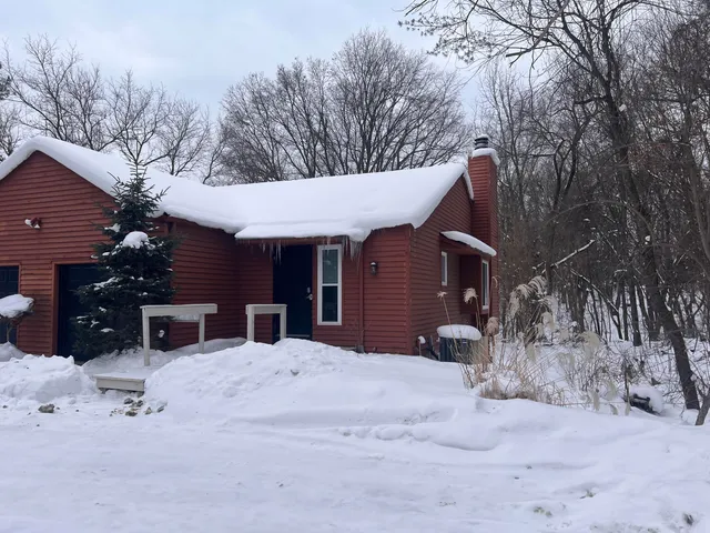 $1,950 | 2828 South 9th Street, Kalamazoo, MI 49009