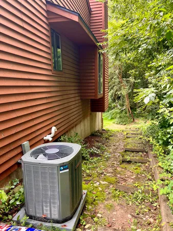 $1,800 | 2828 South 9th Street, Kalamazoo, MI 49009