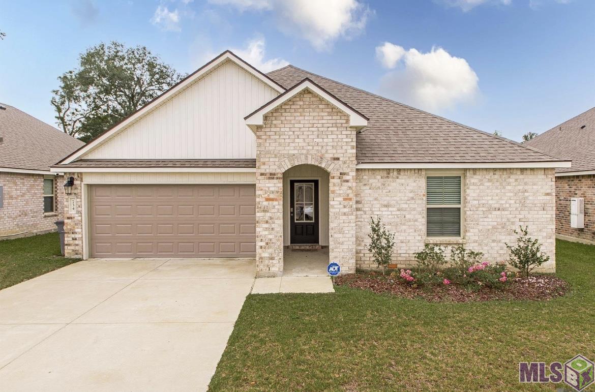 734 Lambot Avenue Zachary, LA 70791 - Photo 1 of 18