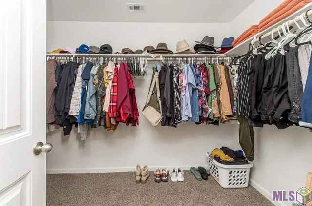 $2,300 | Undisclosed Address, Zachary, LA 70791