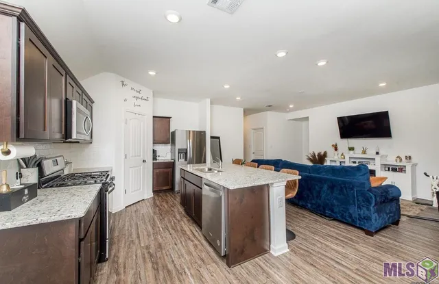 $2,300 | Undisclosed Address, Zachary, LA 70791