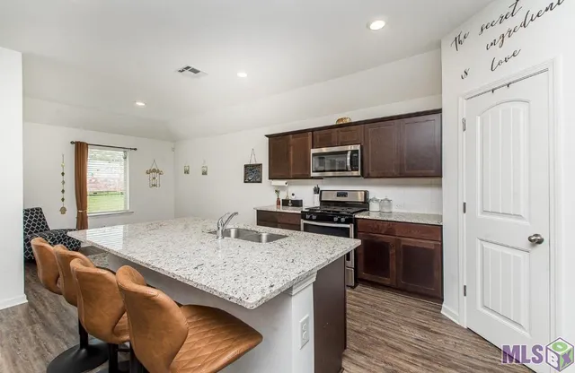 $2,300 | Undisclosed Address, Zachary, LA 70791