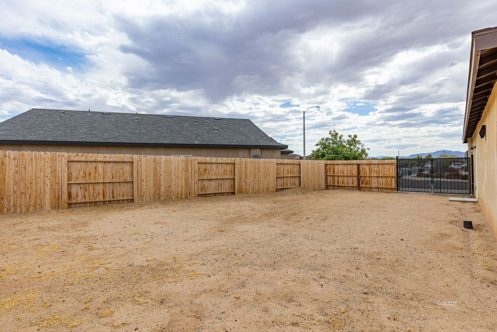 850 Harriet Street Ridgecrest, CA 93555 - Photo 34 of 36