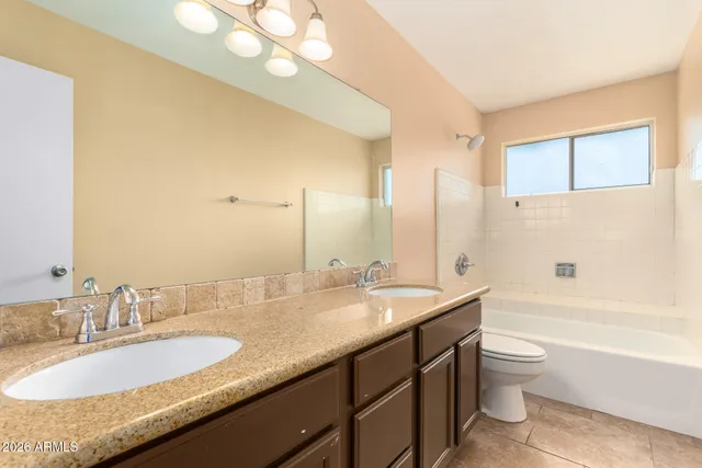 $3,600 | 1890 East Loma Vista Drive, Tempe, AZ 85282