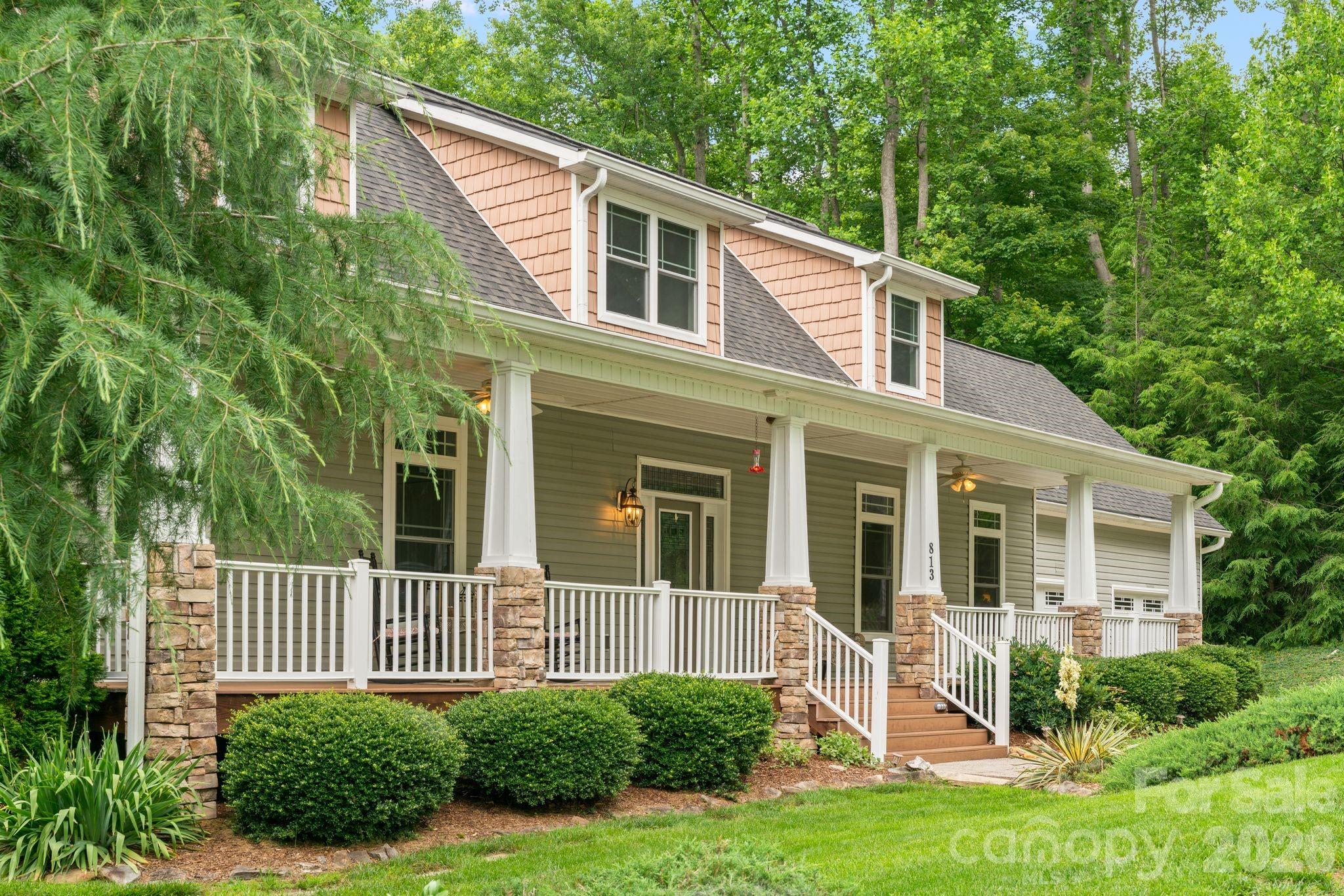 813 Beech Tree Place Hendersonville, NC 28792 - Photo 3 of 41
