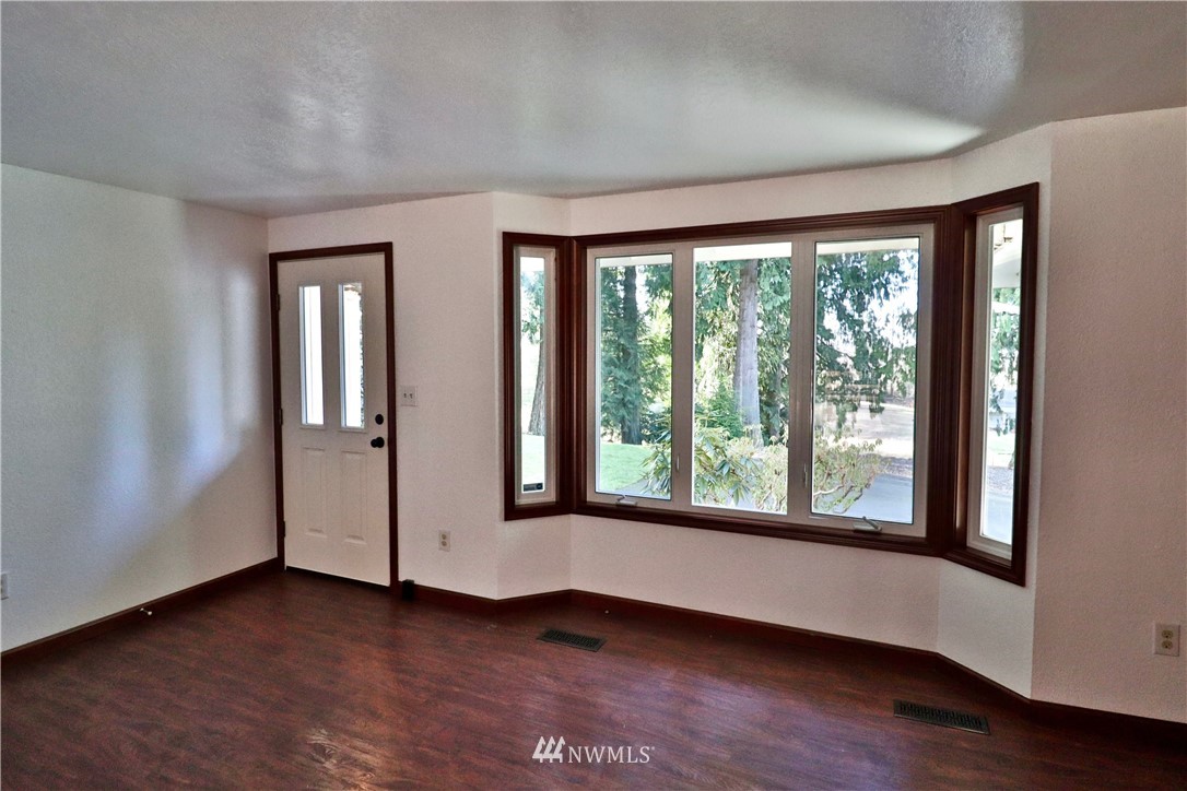 17721 Butler Road Snohomish, WA 98290 - Photo 5 of 24
