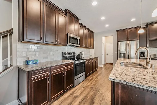 $410,000 | 1919 Lake Waters Place, Lutz, FL 33558