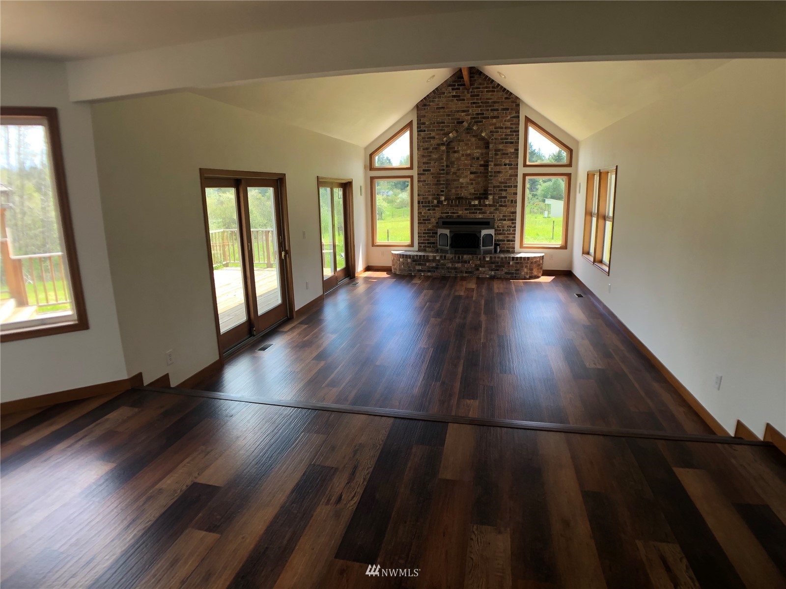 14331 Solberg Road Southeast Yelm, WA 98597 - Photo 5 of 16 Gallery Image 5