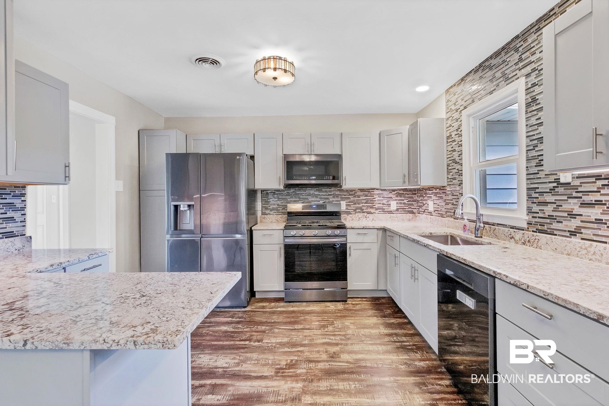 2901 Alston Court Mobile, AL 36605 - Photo 13 of 59 Kitchen