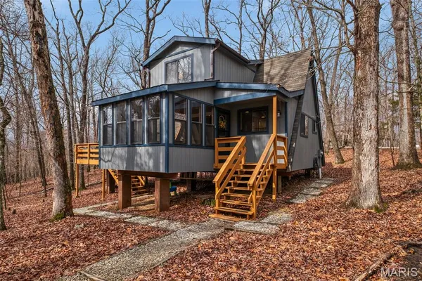 $425,000 | 1203 Whitetail Point Drive, Innsbrook, MO 63390