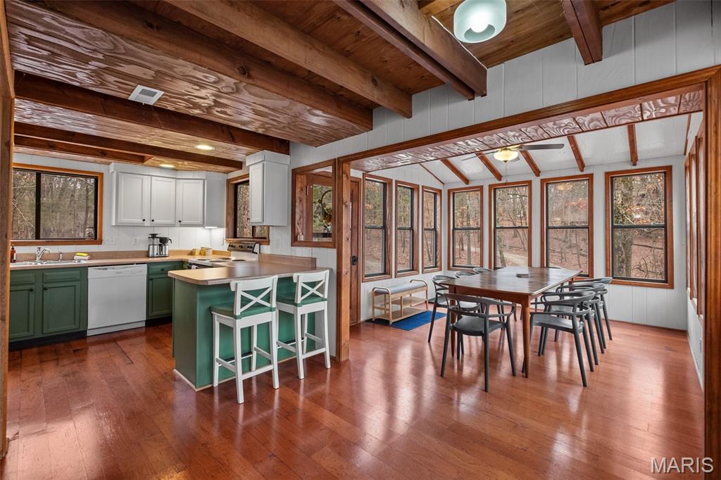 1203 Whitetail Point Drive Innsbrook, MO 63390 - Photo 4 of 37