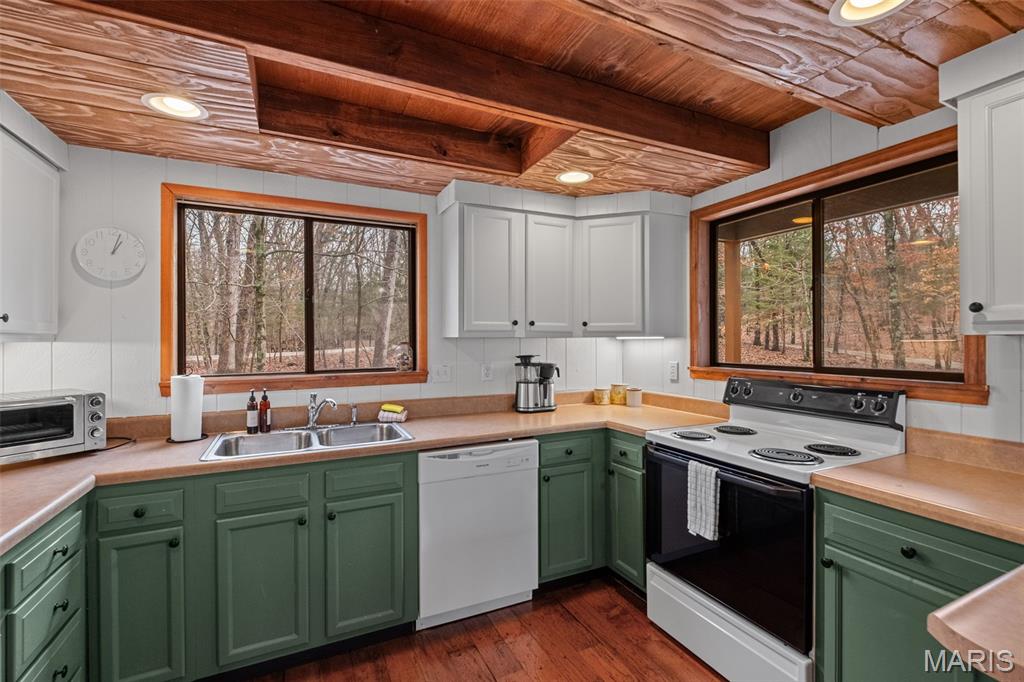 1203 Whitetail Point Drive Innsbrook, MO 63390 - Photo 5 of 37