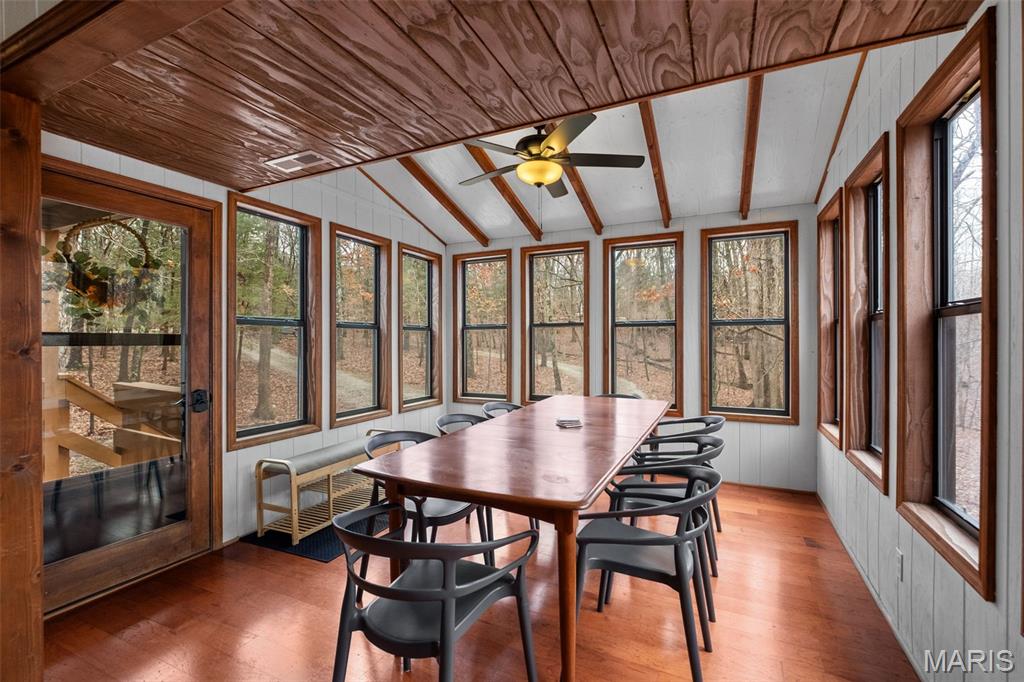 1203 Whitetail Point Drive Innsbrook, MO 63390 - Photo 7 of 37