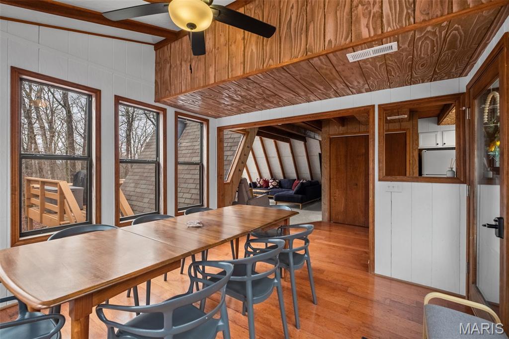 1203 Whitetail Point Drive Innsbrook, MO 63390 - Photo 8 of 37