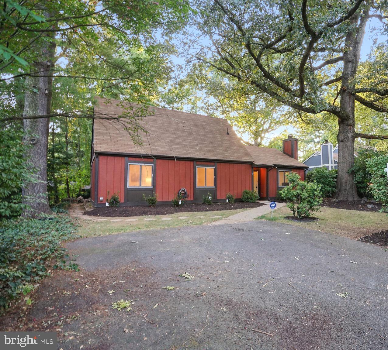 11307 Geddys Court Reston, VA 20191 - Photo 1 of 27 Serene culdesac just 1/2 mile to Metro!