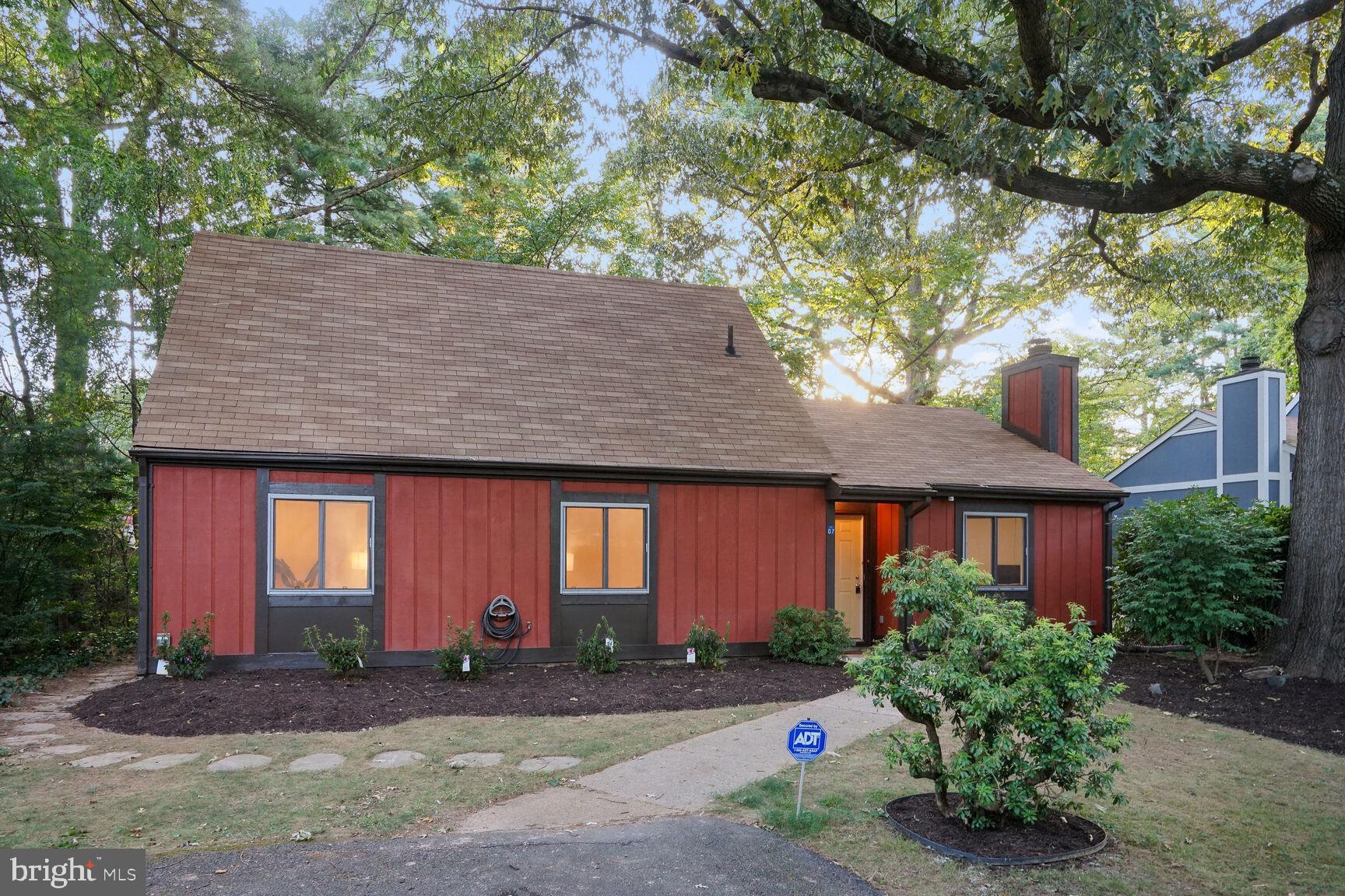 11307 Geddys Court Reston, VA 20191 - Photo 2 of 27