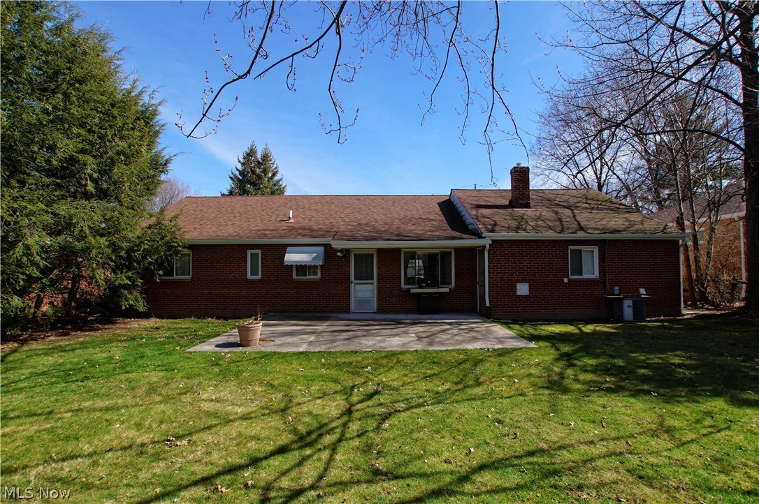470 Harris Road Cleveland, OH 44143 - Photo 21 of 23 Gallery Image 21