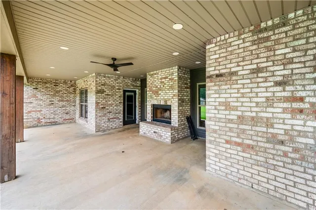 $385,000 | 167 Beeson Road, Pollock, LA 71467