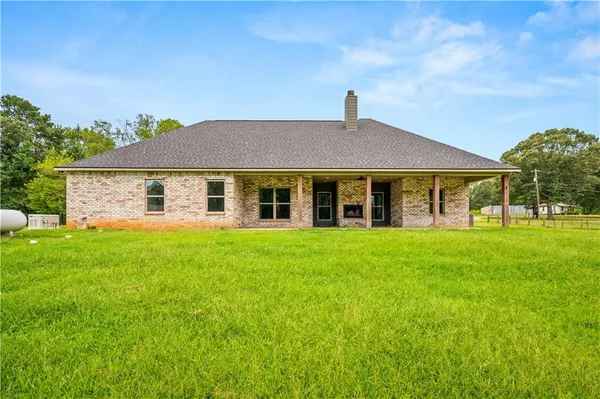 $395,000 | 167 Beeson Road, Pollock, LA 71467