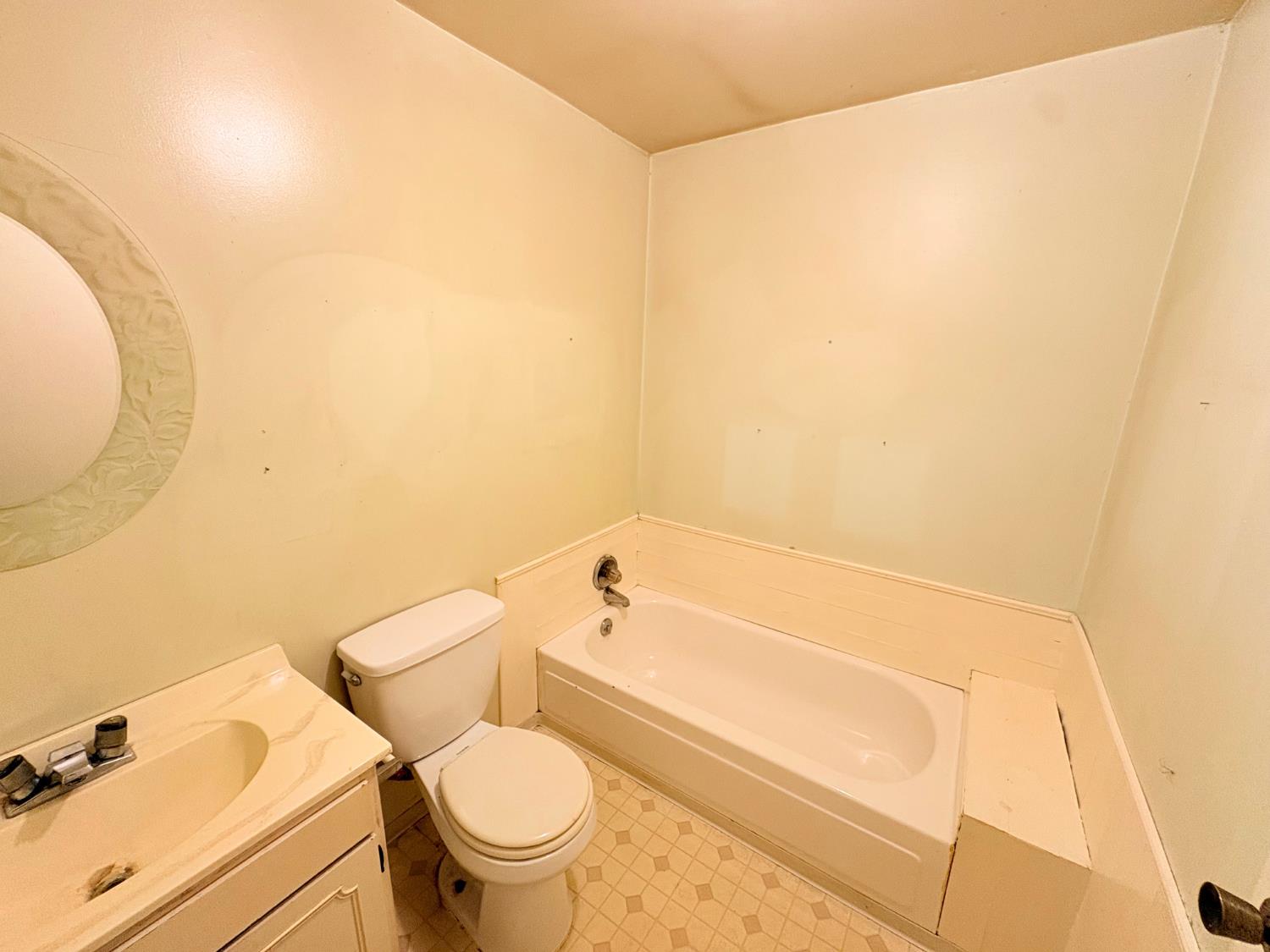 12063 Woodacre Road Grass Valley, CA 95949 - Photo 24 of 73 Toilet not operational