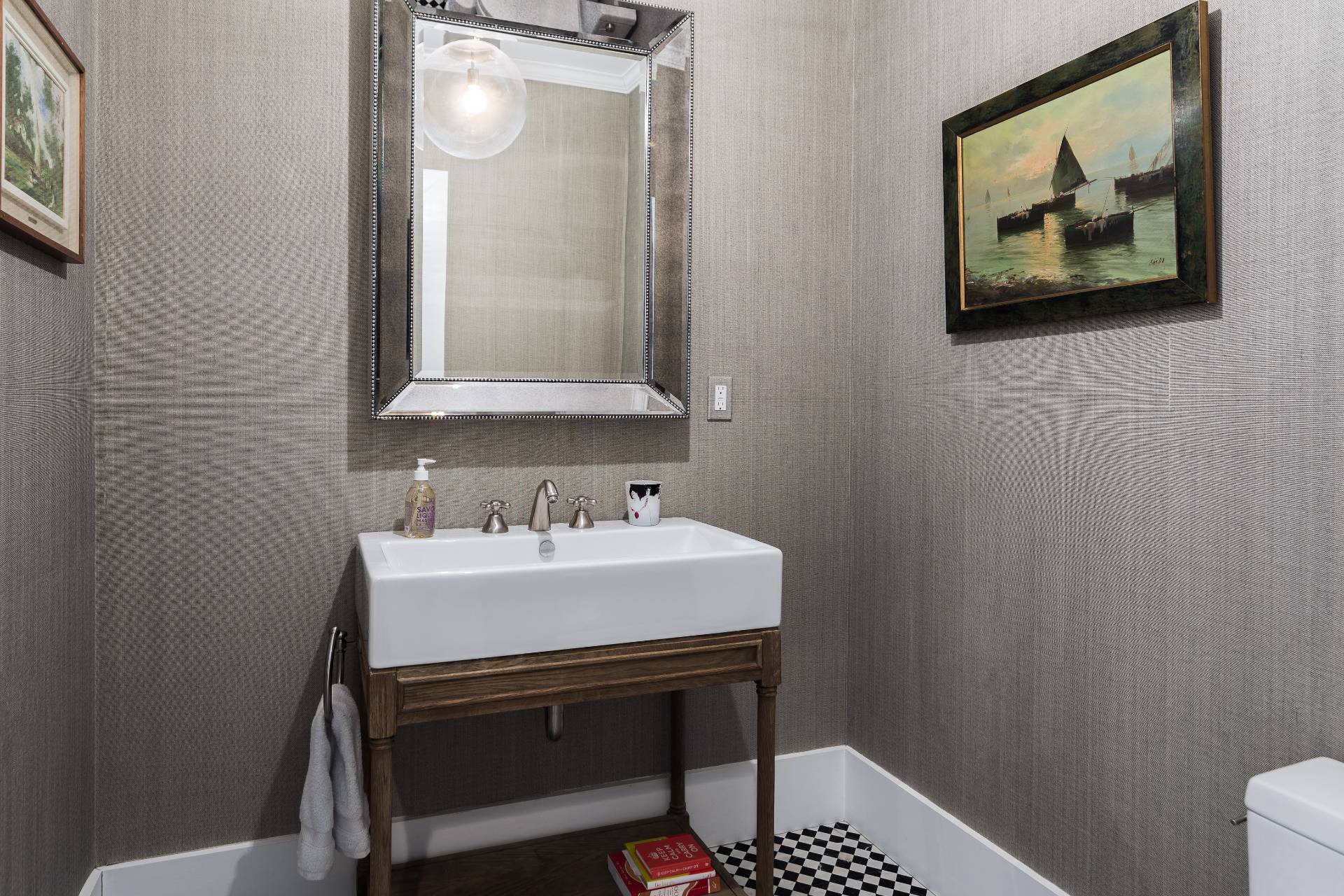 19 Roberts Lane East Hampton, NY 11937 - Photo 12 of 33