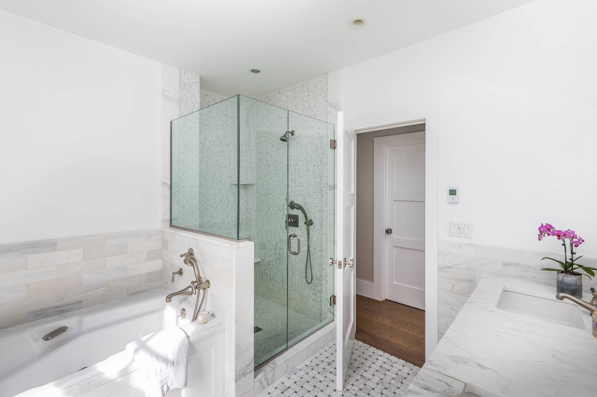 19 Roberts Lane East Hampton, NY 11937 - Photo 14 of 33